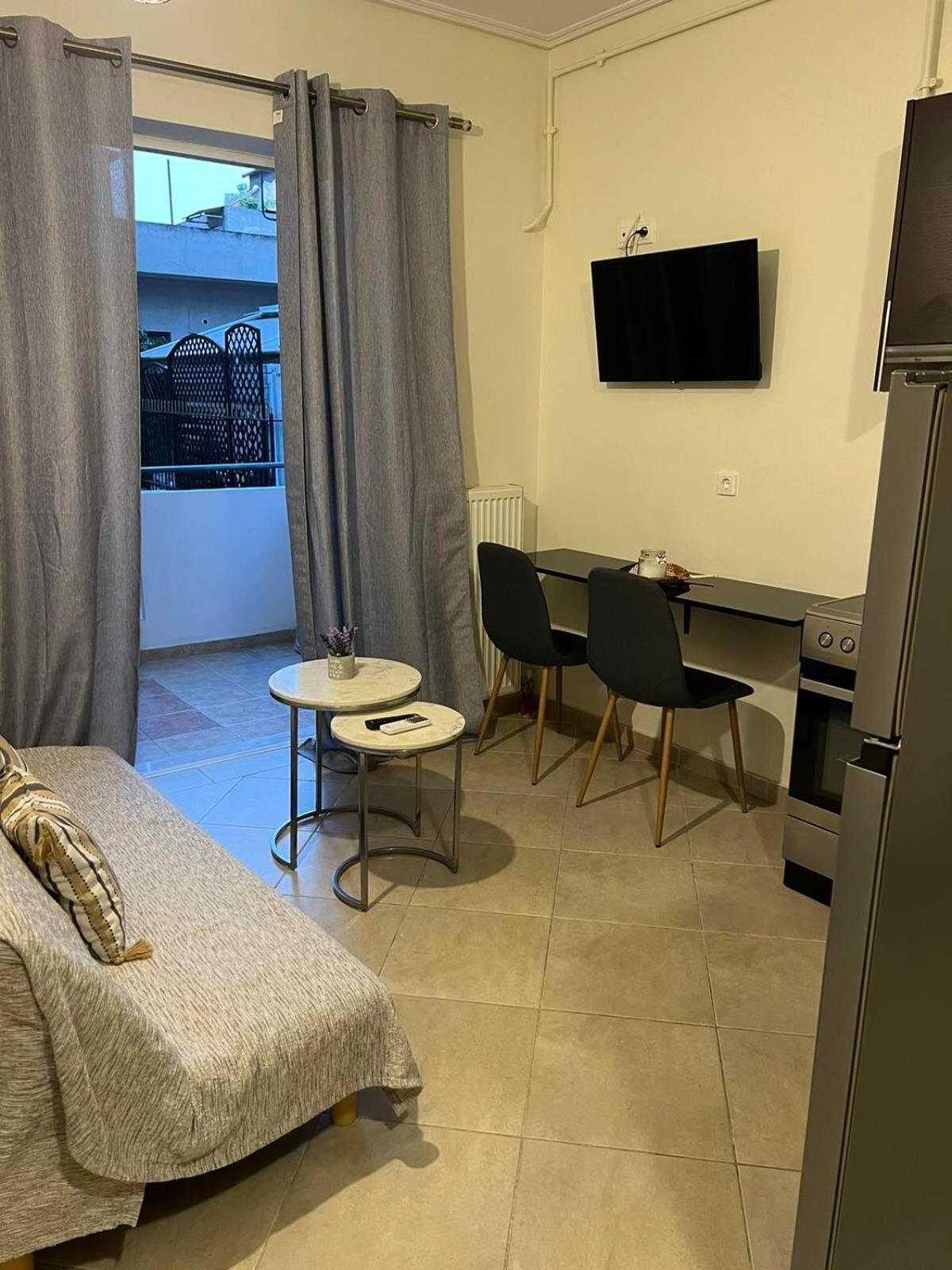 Cozy Apartment In The Heart Of Athens Exterior photo